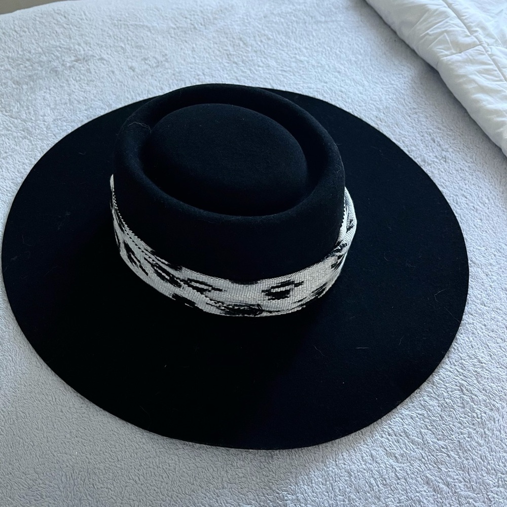 ANTHROPOLOGIE G-VITERI FELT HAT- NEW WITH TAGS!